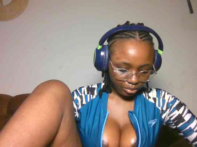 ChocoCaramel webcam