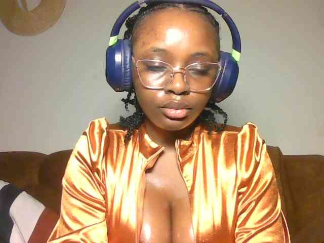 ChocoCaramel webcam