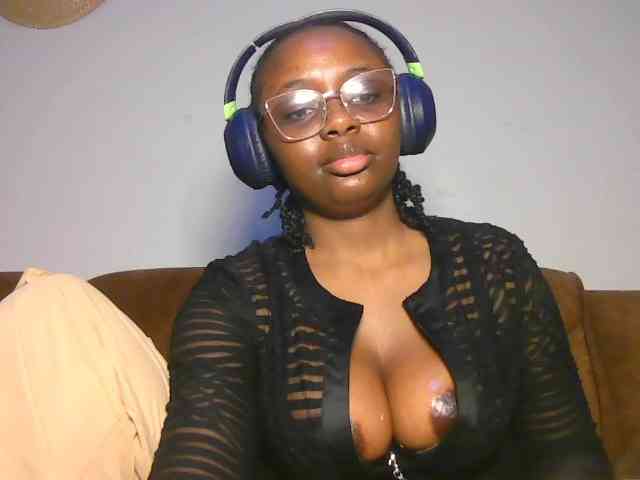 ChocoCaramel webcam