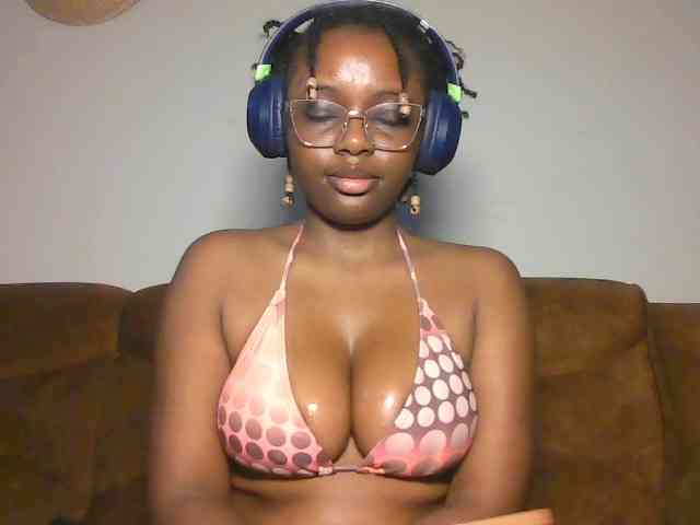 ChocoCaramel webcam