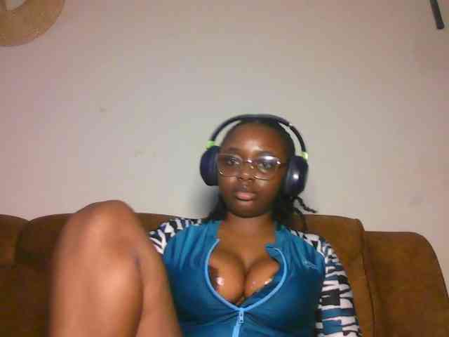 ChocoCaramel webcam