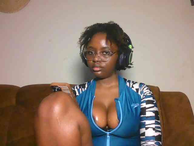 ChocoCaramel webcam