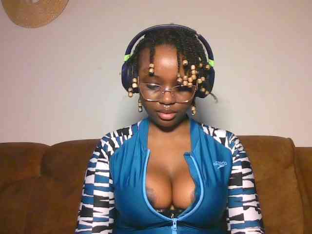 ChocoCaramel webcam