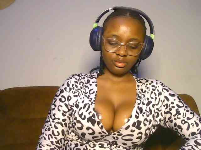 ChocoCaramel webcam