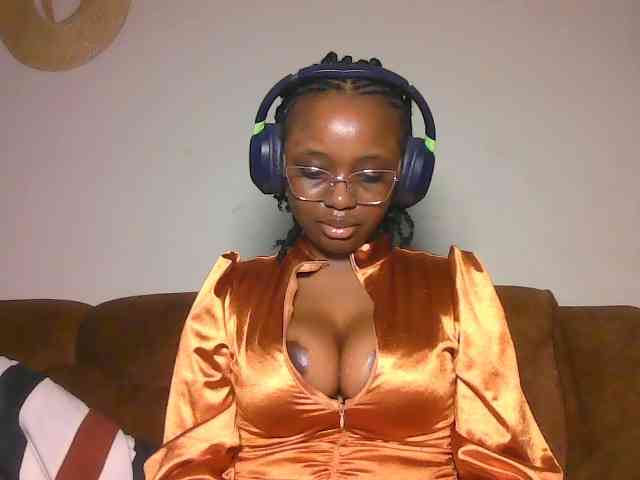 ChocoCaramel webcam
