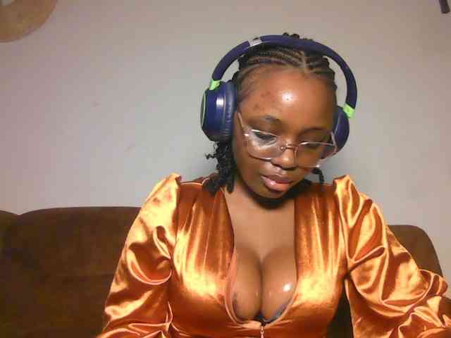 ChocoCaramel webcam