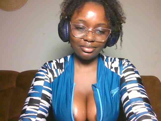 ChocoCaramel webcam