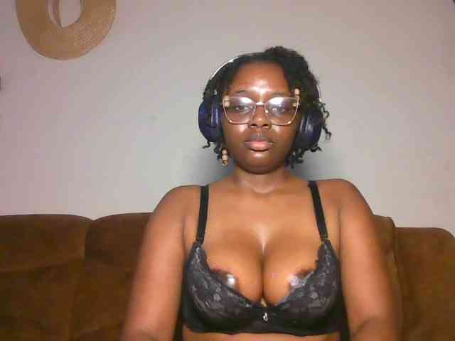 ChocoCaramel webcam