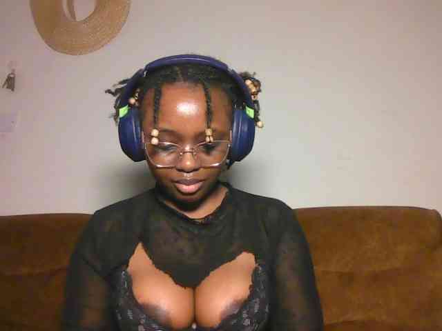 ChocoCaramel webcam
