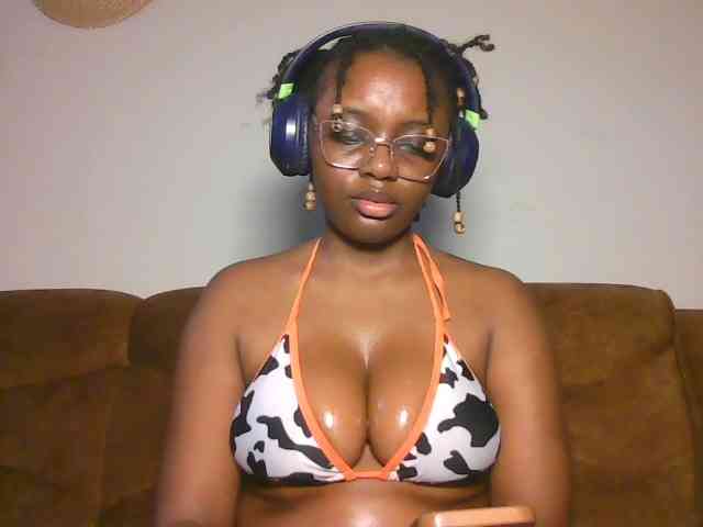ChocoCaramel webcam