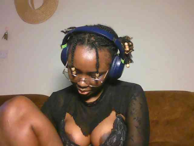 ChocoCaramel webcam