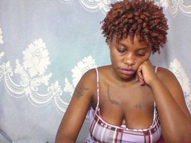  Prettydarksin chat room