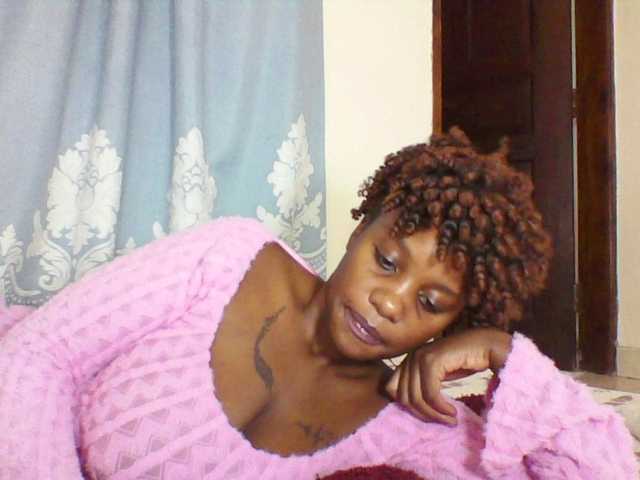  Prettydarksin chat room