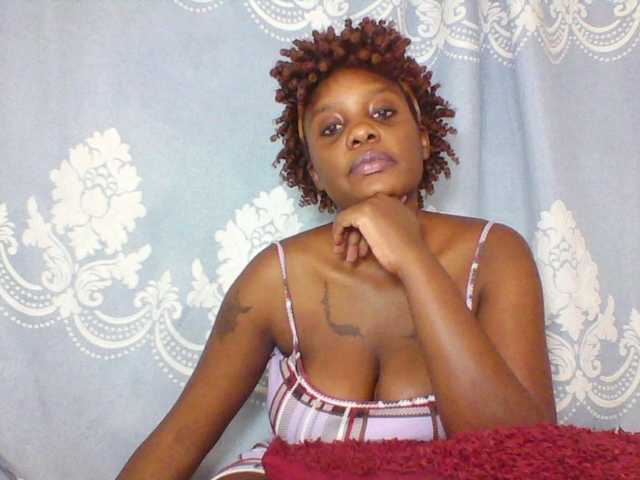  Prettydarksin chat room
