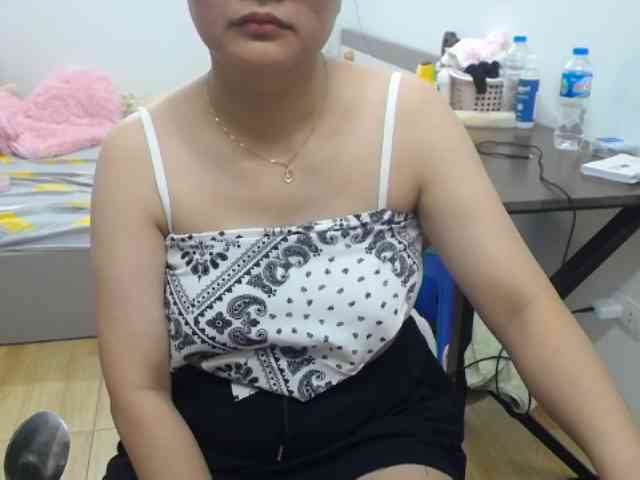 Bella6868 webcam