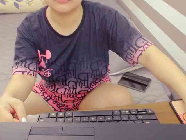 Bella6868 webcam