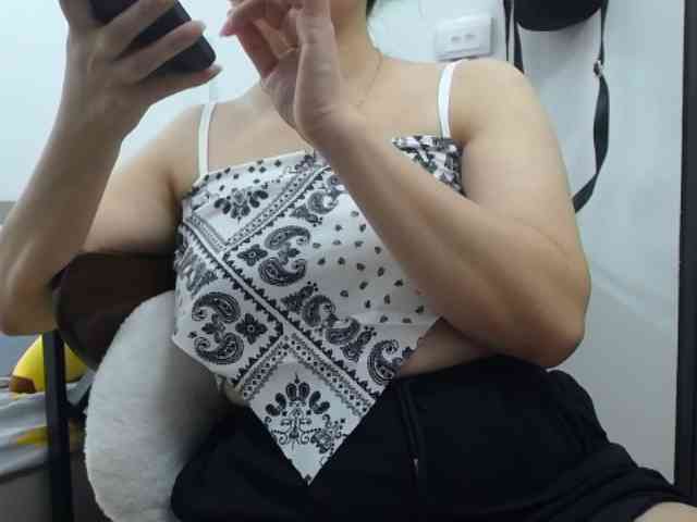Bella6868 webcam