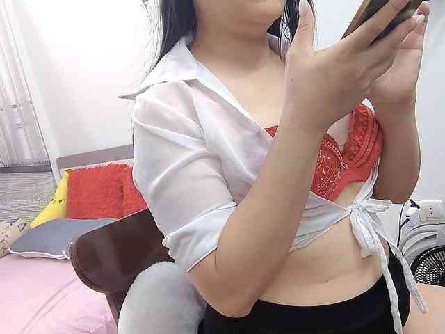 Bella6868 webcam