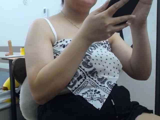 Bella6868 webcam