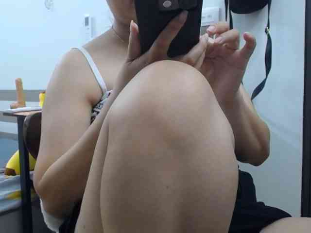 Bella6868 webcam
