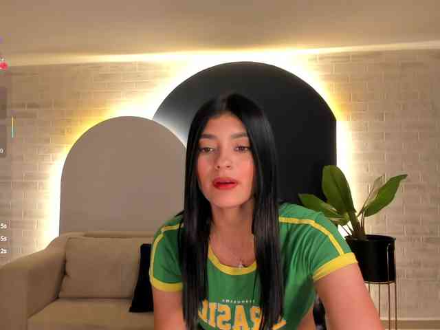 AriTylor webcam