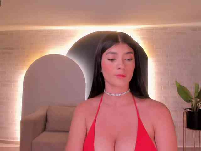 AriTylor webcam