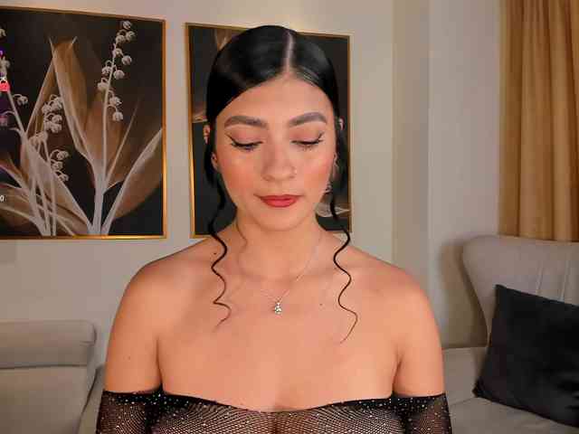 AriTylor webcam