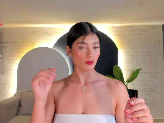 AriTylor webcam