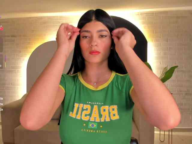 AriTylor webcam