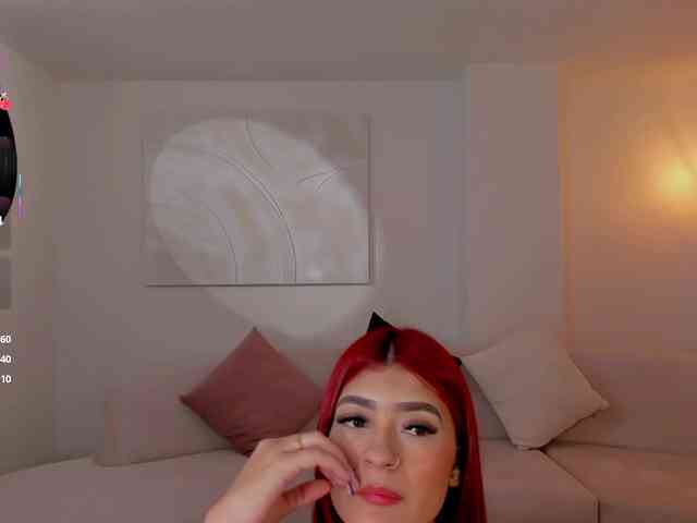 AriTylor webcam