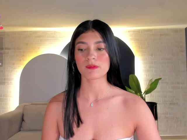 AriTylor webcam