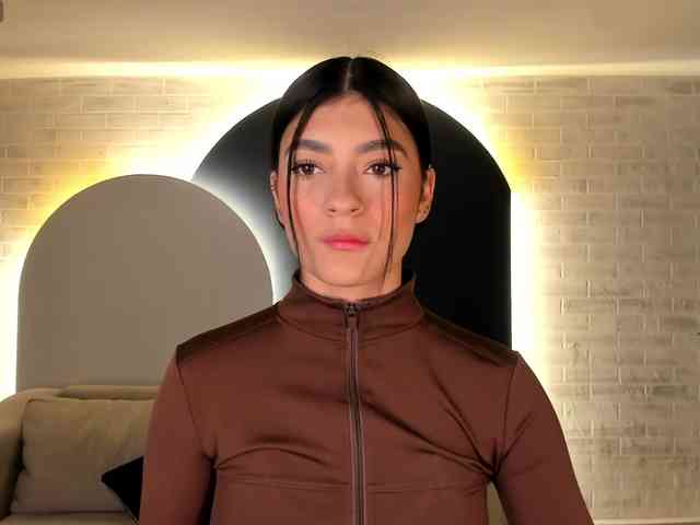 AriTylor webcam
