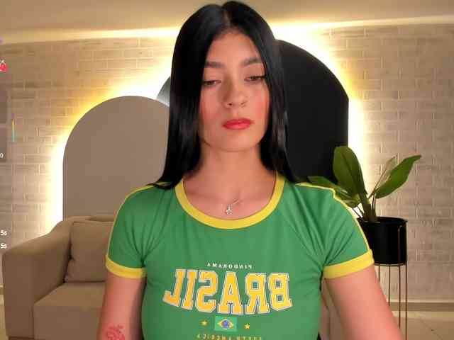 AriTylor webcam