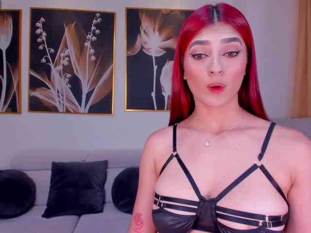 AriTylor webcam