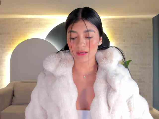 AriTylor webcam