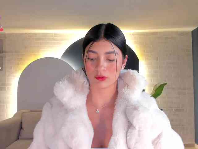 AriTylor webcam