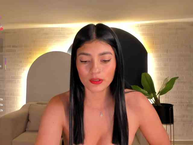 AriTylor webcam