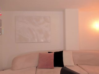 NiaSalvatore Porn Show