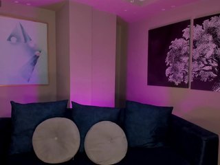 NiaSalvatore Porn Show