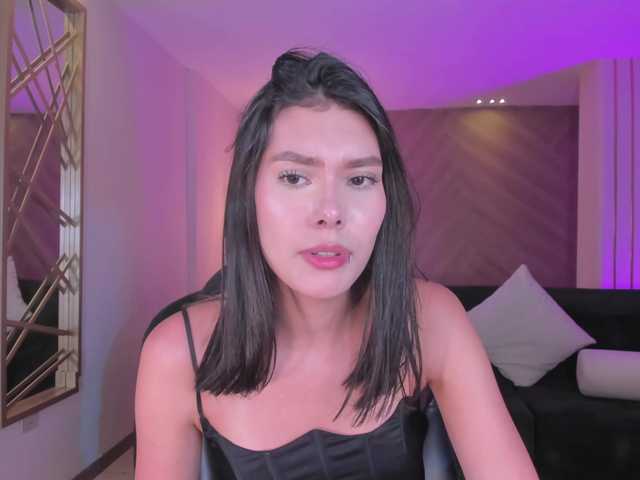 NiaSalvatore Live Cam on BongaCams