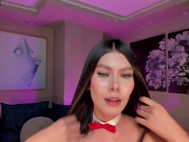  NiaSalvatore chat room