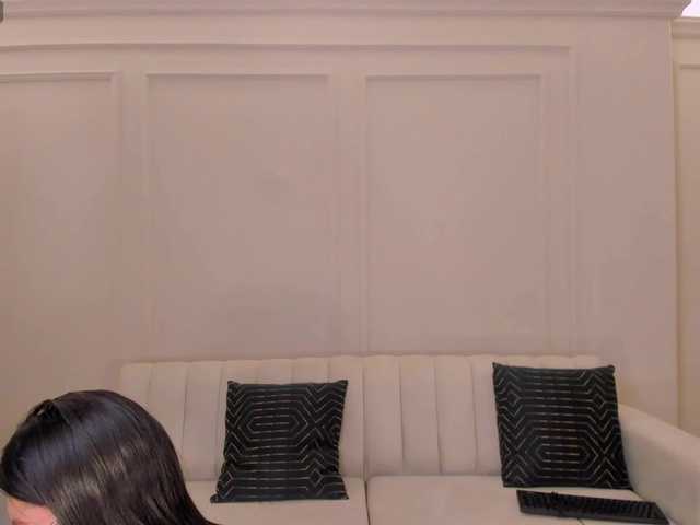 NiaSalvatore's BongaCams show and profile