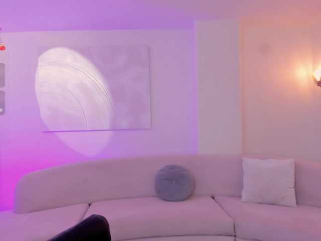 NiaSalvatore's BongaCams show and profile