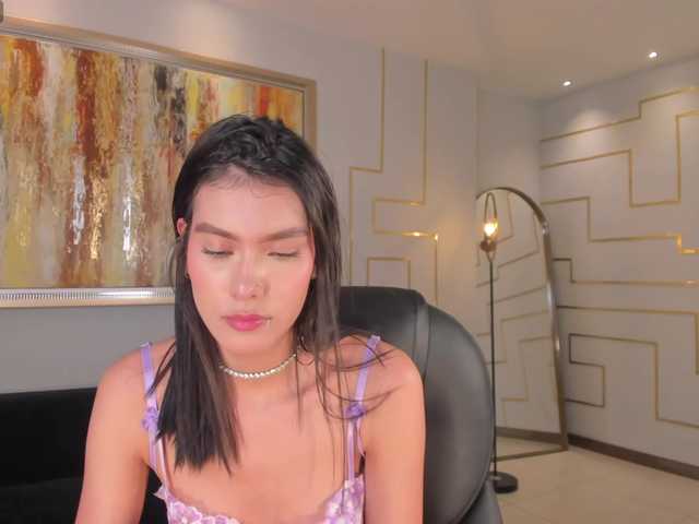 NiaSalvatore's BongaCams show and profile