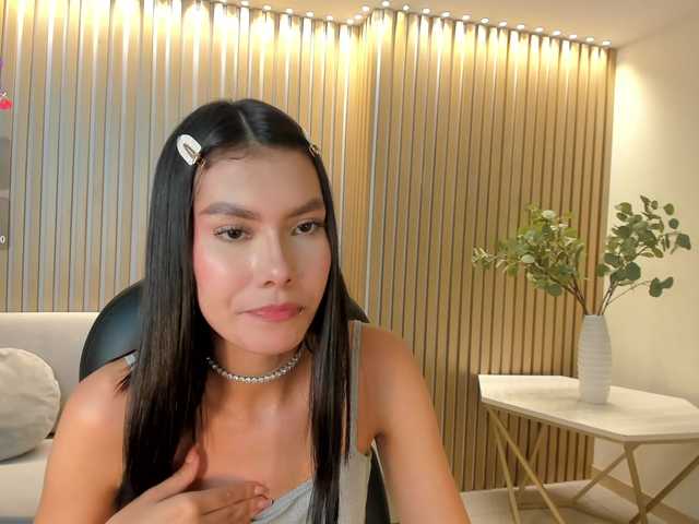 NiaSalvatore Live Cam on BongaCams