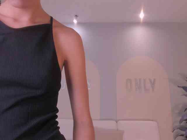 NiaSalvatore webcam