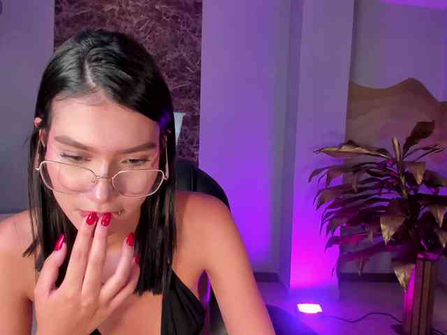 NiaSalvatore Live Webcam on BongaCams