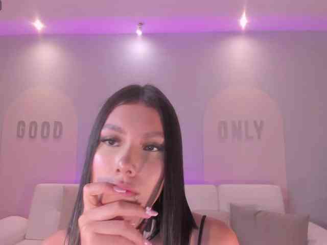 NiaSalvatore webcam