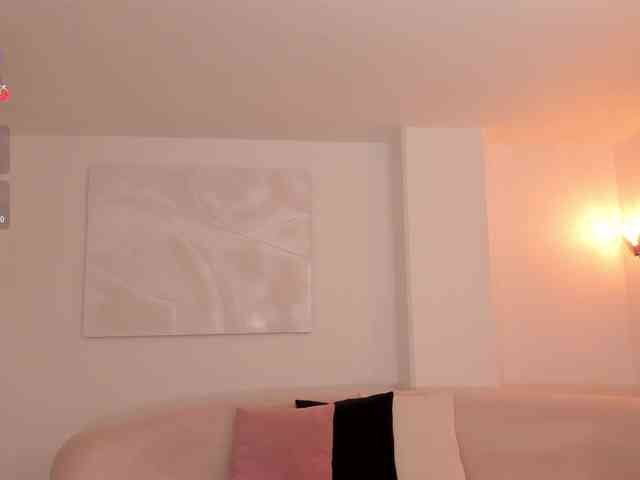 NiaSalvatore webcam