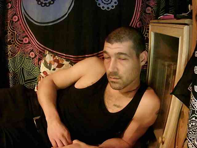 RoughReal Live Webcam on BongaCams